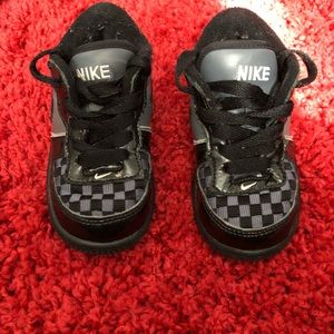 Infant Nike shoes 6t